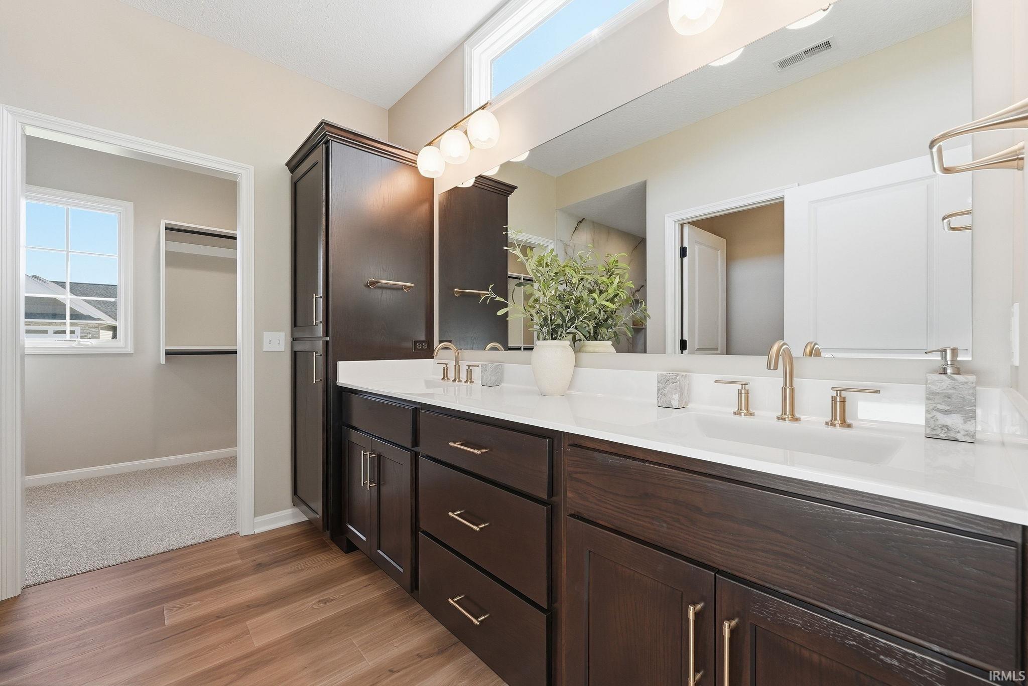 Image of 10059 Gala Cove